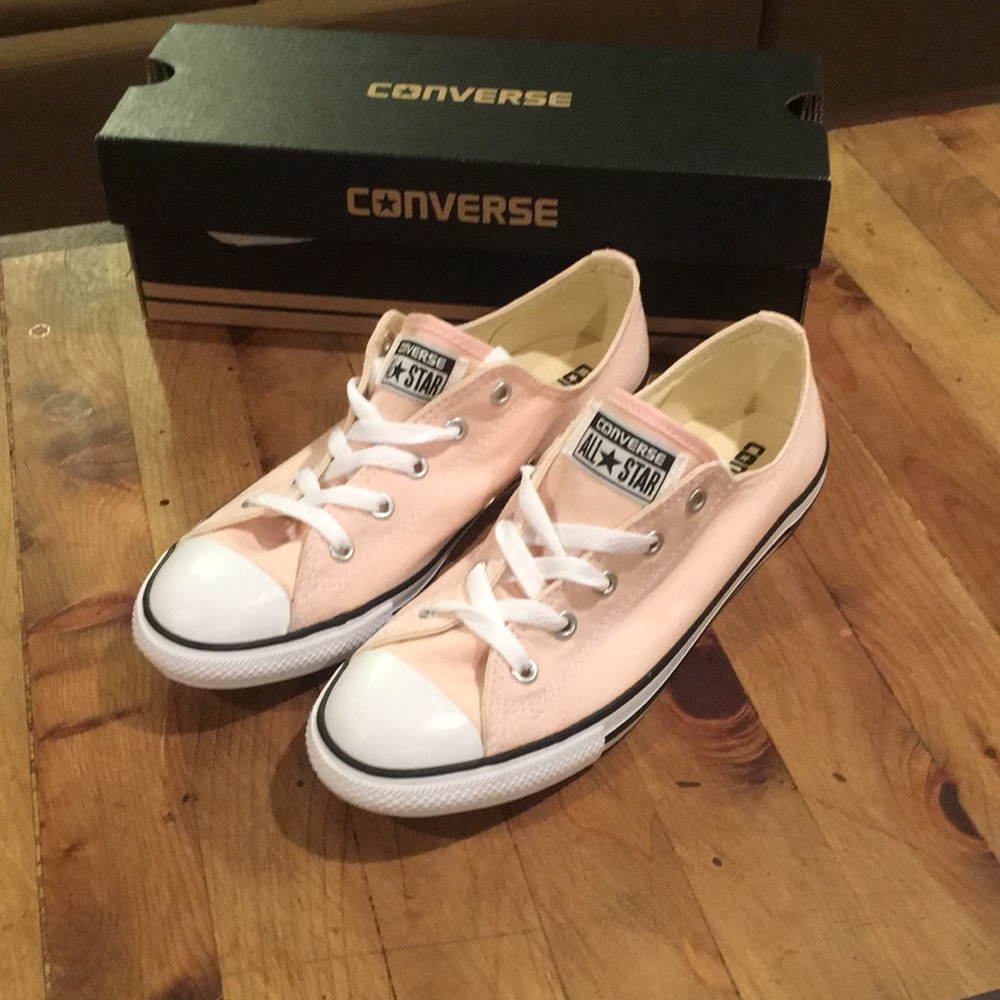 Super cute Converse!